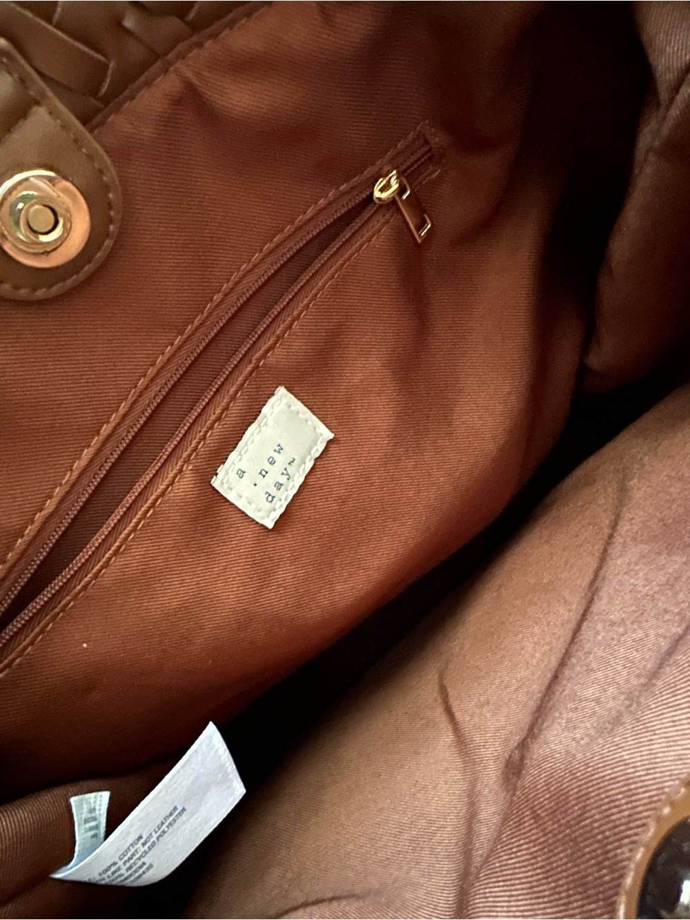 a new day Woven Shoulder Bag in Chestnut Brown - Picture 5 of 6
